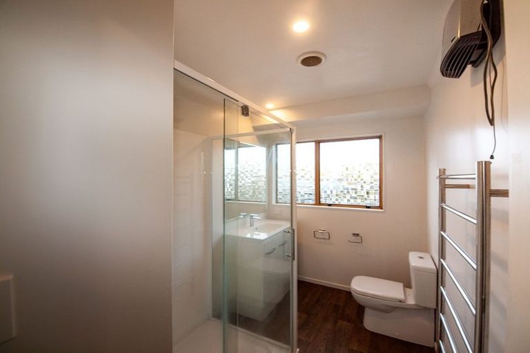 Photo of property in 93 Churton Drive, Churton Park, Wellington, 6037