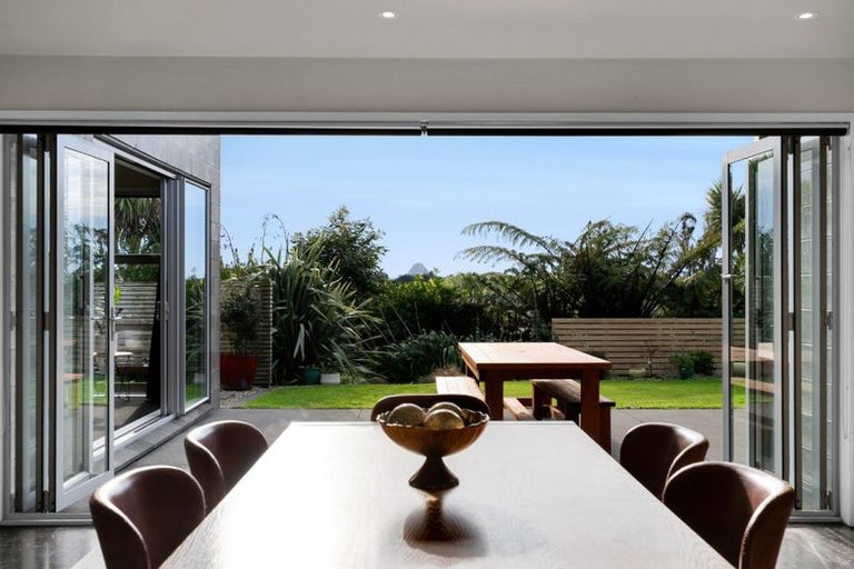 Photo of property in 61 Karamea Street, Whalers Gate, New Plymouth, 4310