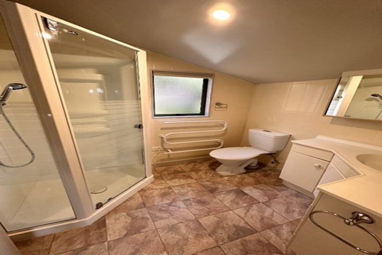 Photo of property in 11 William Bayes Place, Red Beach, 0932