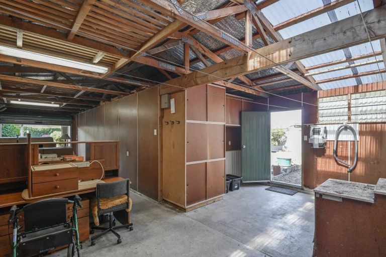 Photo of property in 15 Flaxmere Avenue, Flaxmere, Hastings, 4120