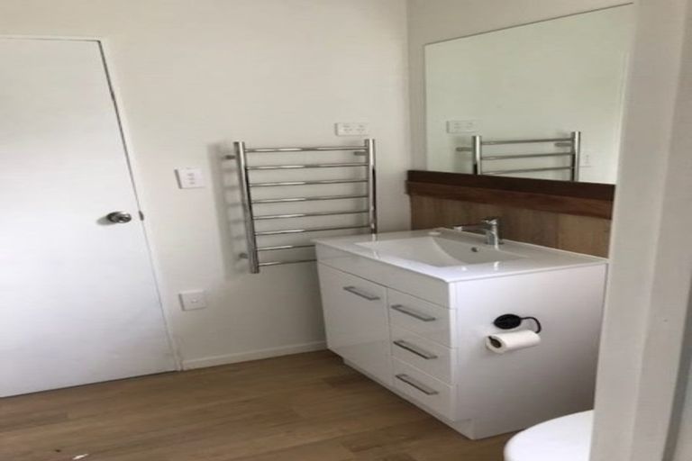 Photo of property in 26 Ferry Parade, Herald Island, Auckland, 0618