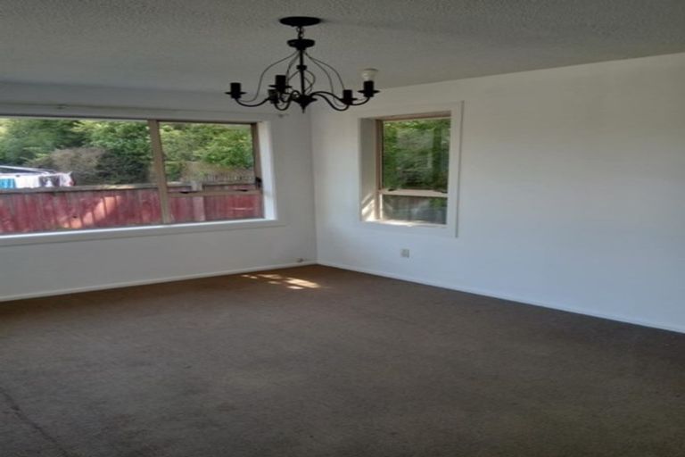 Photo of property in 42 Orrick Crescent, Avondale, Christchurch, 8061