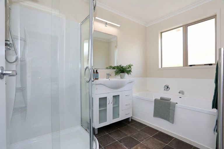 Photo of property in 8 Shere Lane, Linton, Palmerston North, 4472