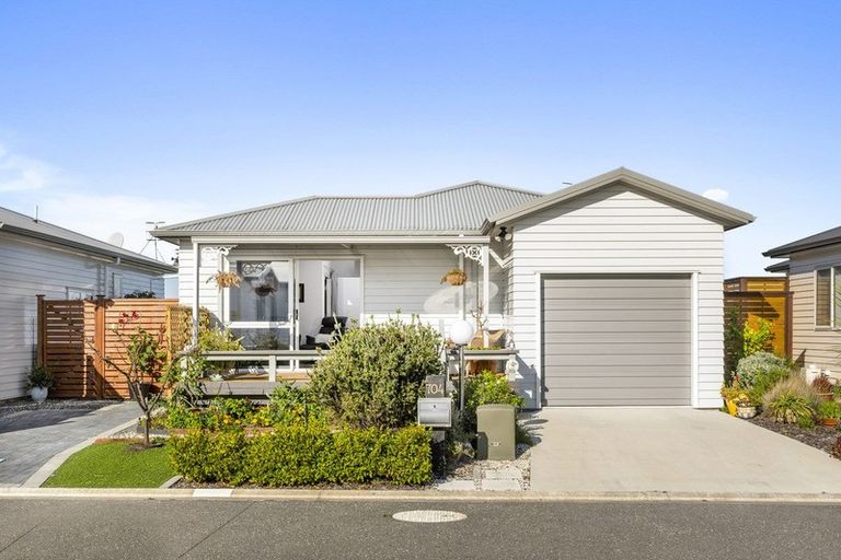 Photo of property in 11 Kamahi Crescent, Papamoa Beach, Papamoa, 3118
