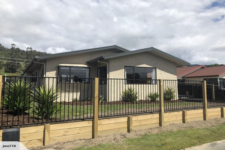 Photo of property in 19 Vining Crescent, Stoke, Nelson, 7011