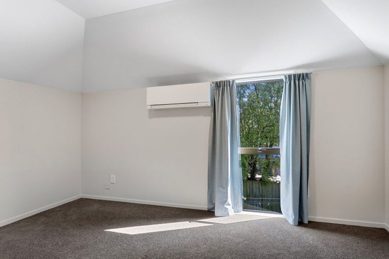 Photo of property in 2/19 Grove Road, Addington, Christchurch, 8024