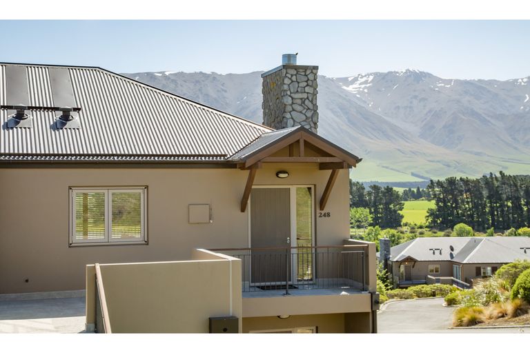 Photo of property in 623 Coleridge Road, Windwhistle, Hororata, 7572