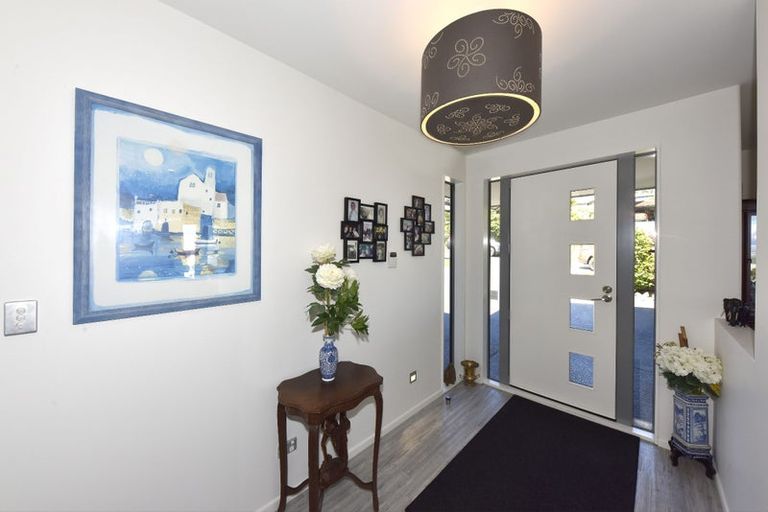 Photo of property in 9 Kenmure Drive, Huntsbury, Christchurch, 8022