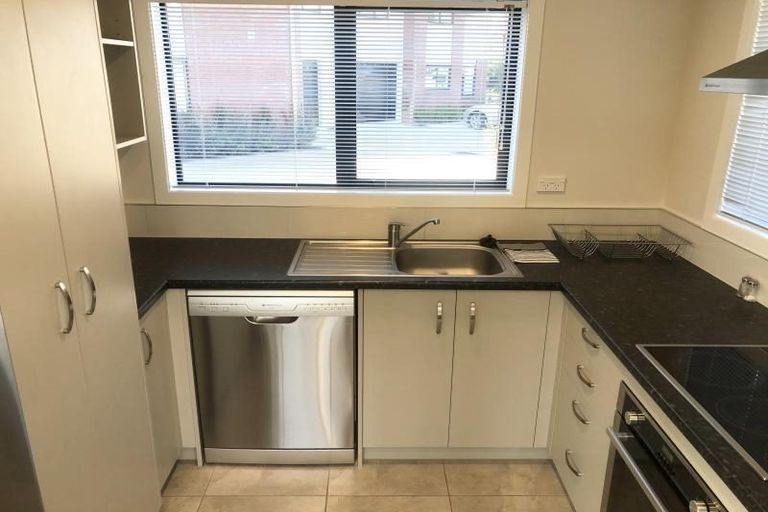 Photo of property in 4/12 Short Street, Claudelands, Hamilton, 3214