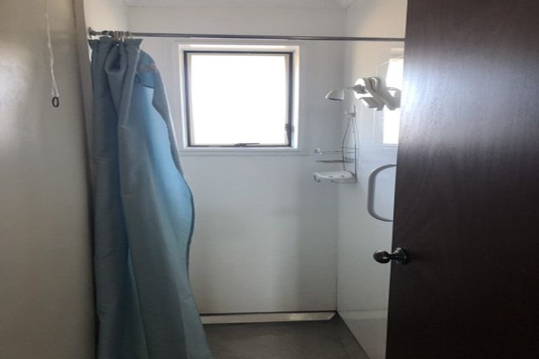 Photo of property in 2/54a Aorangi Road, Bryndwr, Christchurch, 8053