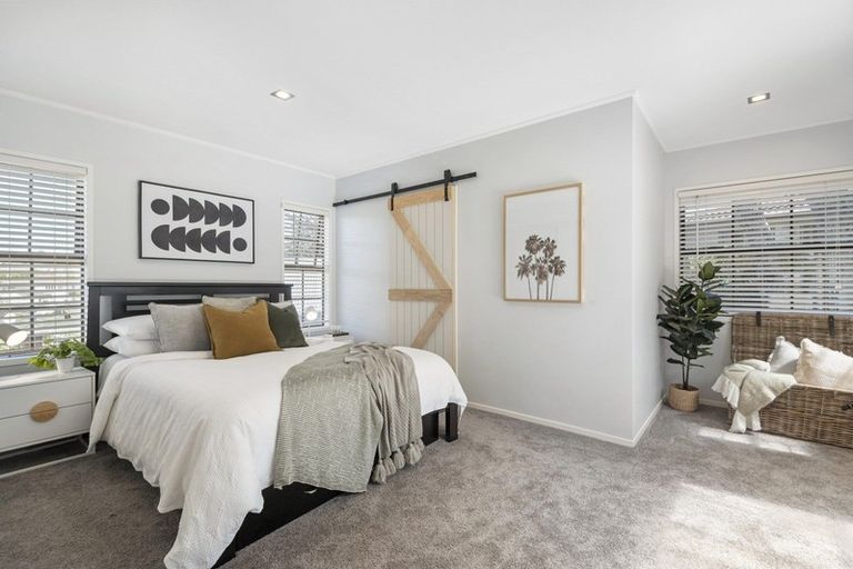 Photo of property in 8 Bellcroft Place, Belmont, Auckland, 0622