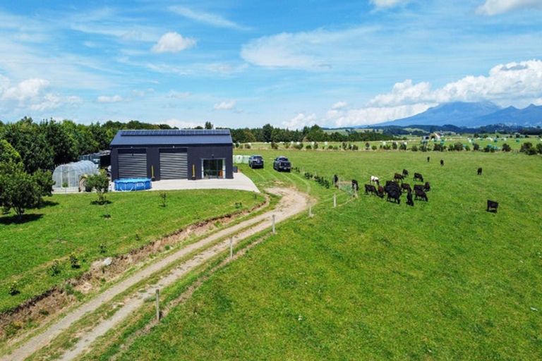 Photo of property in 401a Smart Road, Hillsborough, New Plymouth, 4372