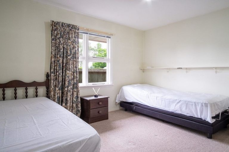 Photo of property in 7 Canberra Place, Redwood, Christchurch, 8051