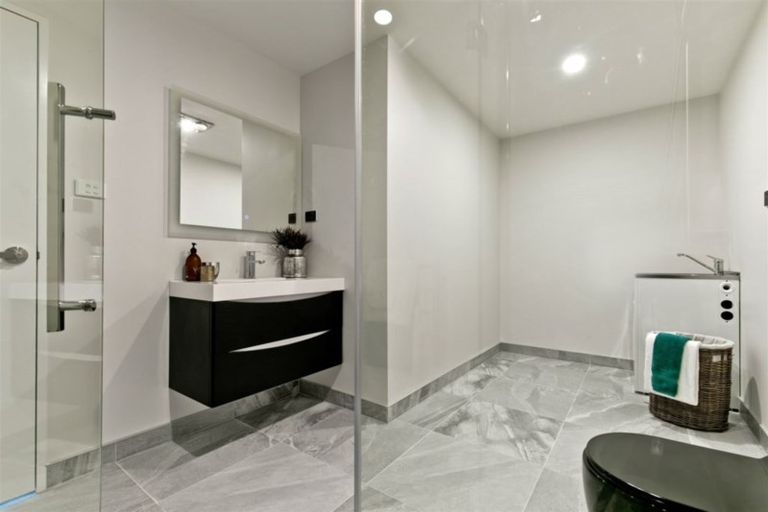 Photo of property in 8 Harvest Avenue, Orewa, 0931