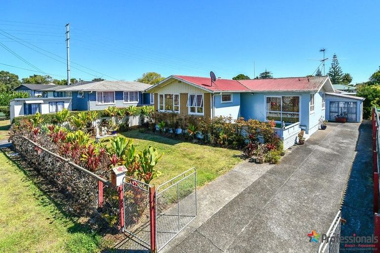 Photo of property in 9 Cooper Crescent, Otara, Auckland, 2023