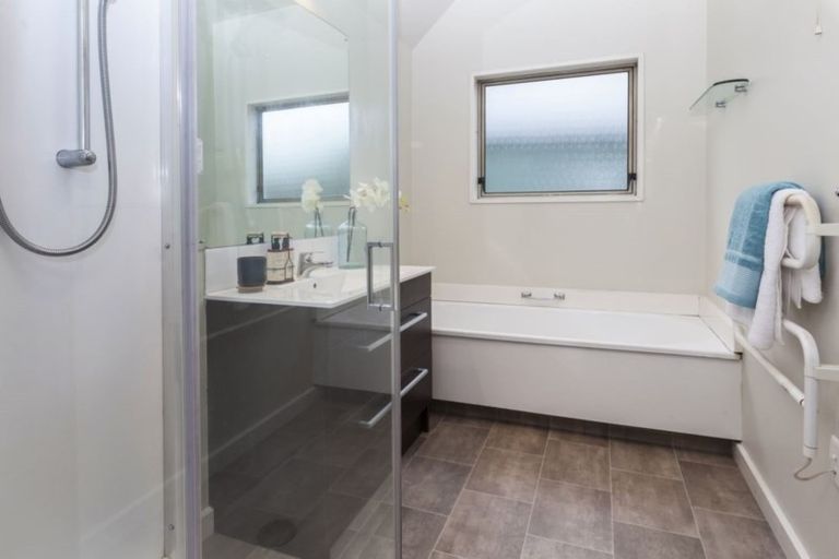 Photo of property in 1/102 Knowles Street, Saint Albans, Christchurch, 8052