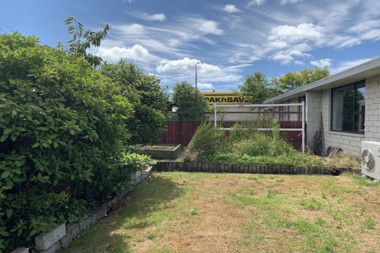 Photo of property in 2/107 Matipo Street, Riccarton, Christchurch, 8041