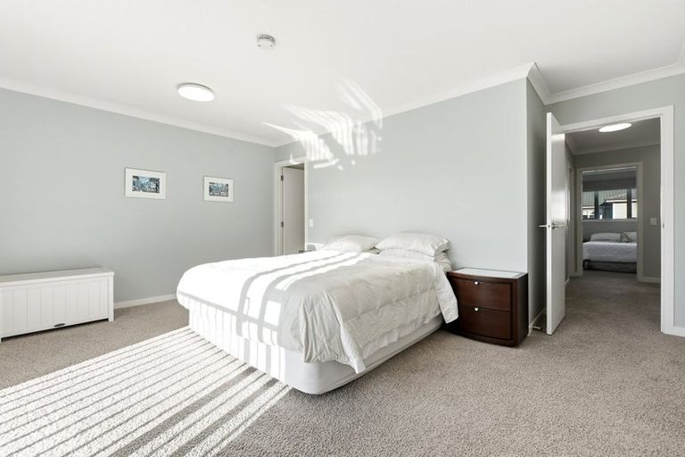 Photo of property in 56 Panorama Heights, Orewa, 0931