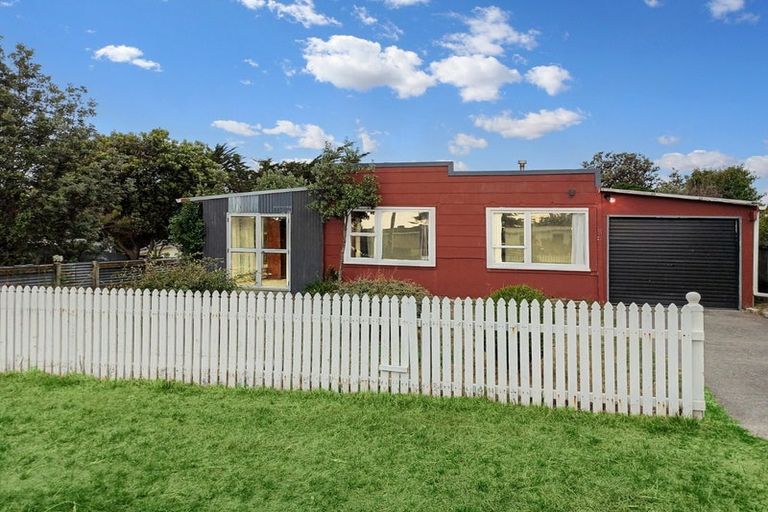 Photo of property in 11 Ruanui Street, Himatangi Beach, Foxton, 4891