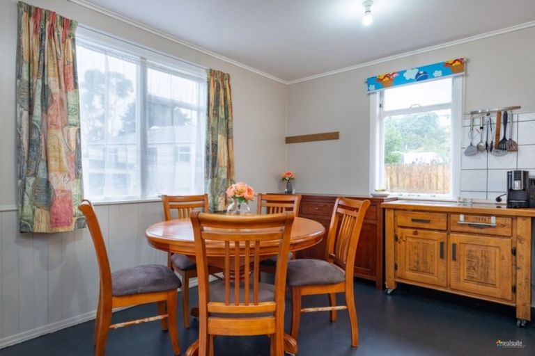 Photo of property in 8 Calypso Street, Grenada North, Wellington, 5028