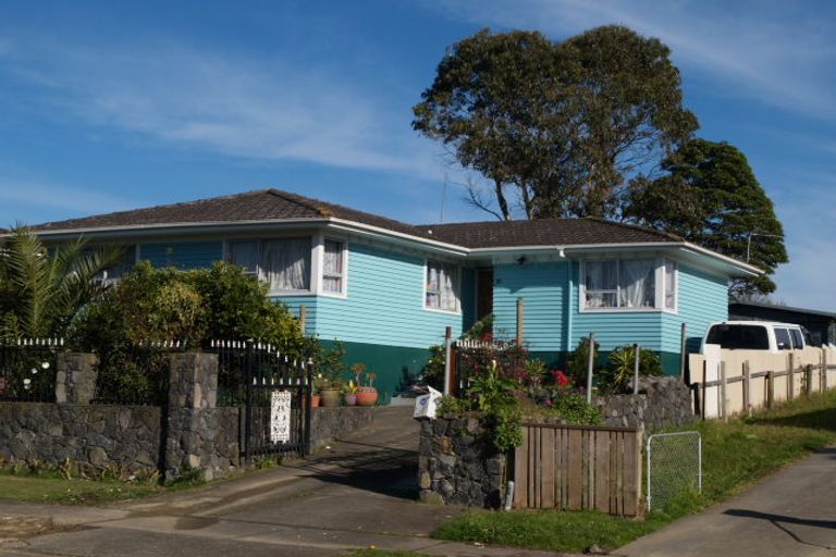 Photo of property in 12 Penderford Place, Mangere East, Auckland, 2024
