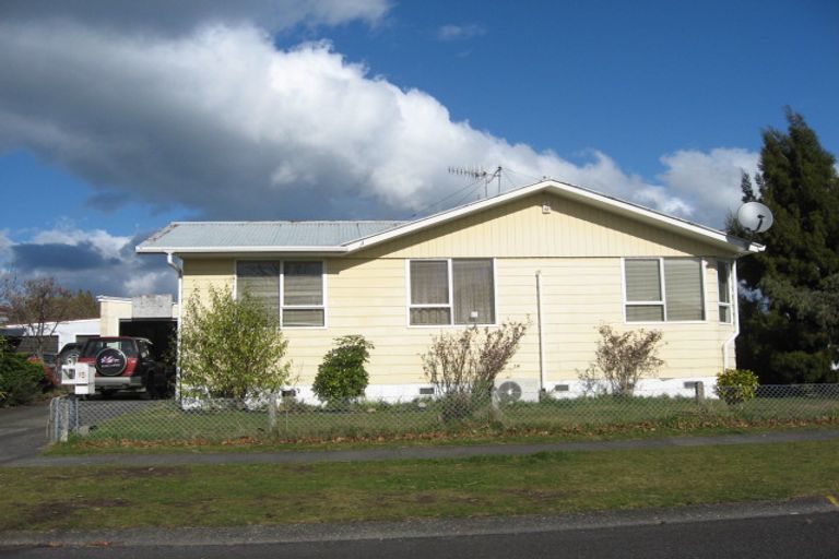 Photo of property in 15 Patikura Place, Turangi, 3334