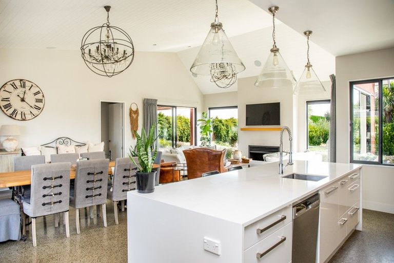 Photo of property in 5-7 Ferry Road, Martinborough, 5711