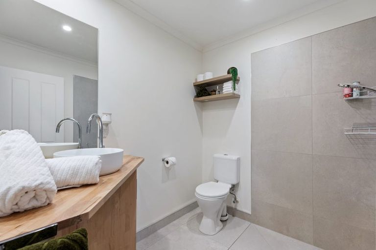 Photo of property in 28 Stableford Drive, Pyes Pa, Tauranga, 3112