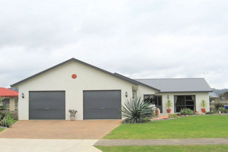 Photo of property in 9 Protea Crescent, Whitianga, 3510