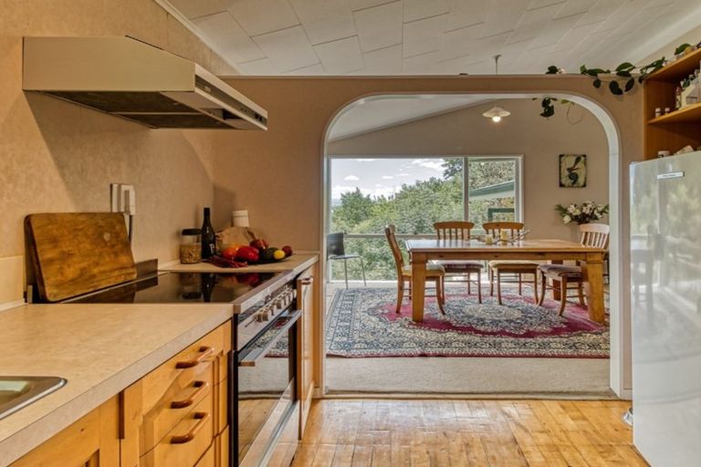 Photo of property in 25 Burns Road, Hospital Hill, Napier, 4110