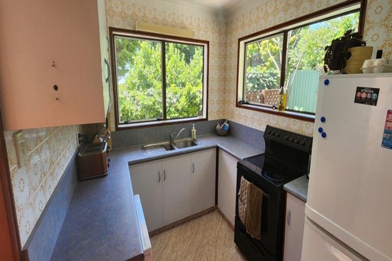 Photo of property in 9 Tiverton Crescent, Whalers Gate, New Plymouth, 4310