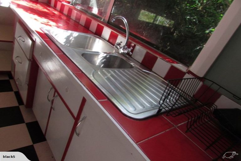 Photo of property in 61 Canterbury Street, Lyttelton, 8082