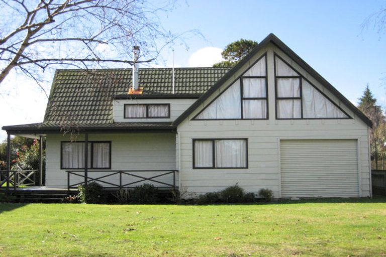 Photo of property in 25 Nisbet Terrace, Kinloch, Taupo, 3377