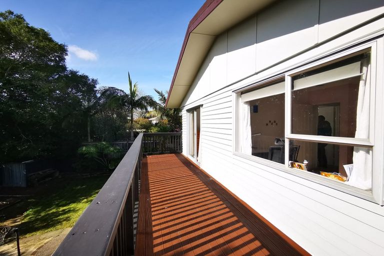 Photo of property in 17 Dolbear Street, Titirangi, Auckland, 0604