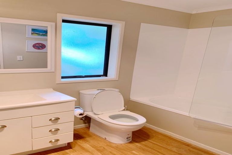 Photo of property in 187 Kyle Road, Greenhithe, Auckland, 0632