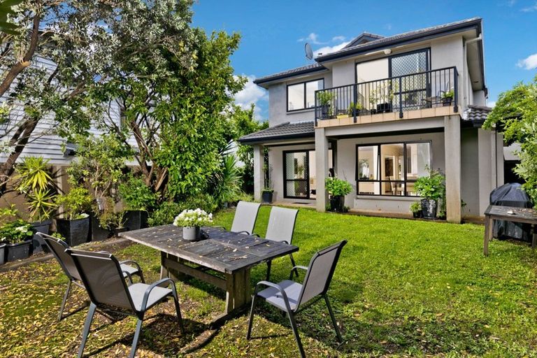 Photo of property in 37 Nautilus Drive, Gulf Harbour, Whangaparaoa, 0930