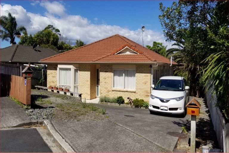 Photo of property in 12 Wheaton Place, Glen Eden, Auckland, 0602