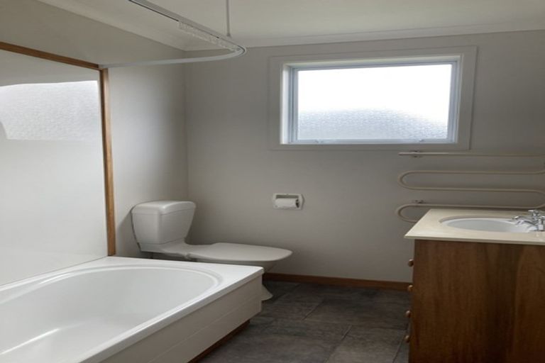 Photo of property in 51 Parris Street, Waitara, 4320