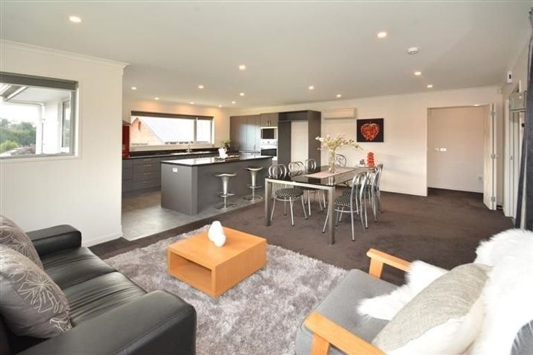 Photo of property in 24 Sunninghurst Drive, Fairfield, Dunedin, 9018