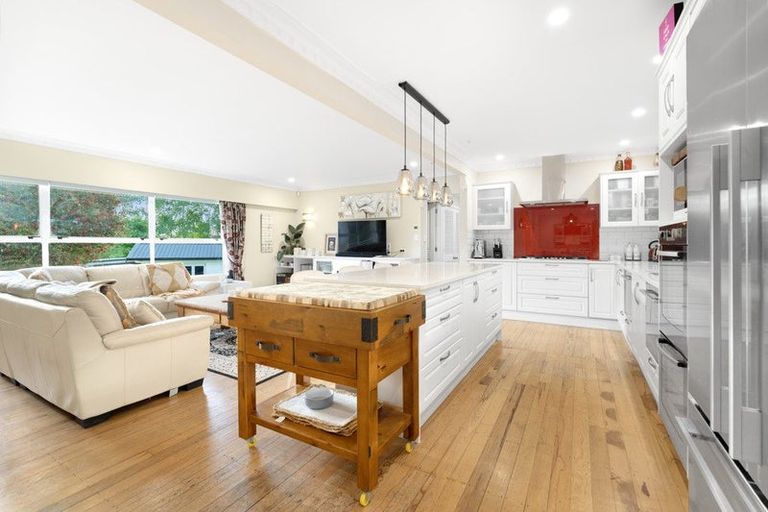 Photo of property in 16 Langford Place, Dairy Flat, Albany, 0792