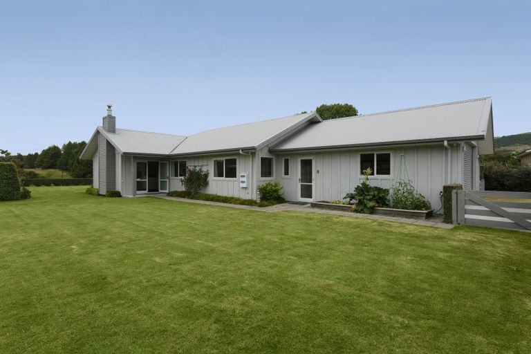 Photo of property in 81 Lisland Drive, Kinloch, Taupo, 3377