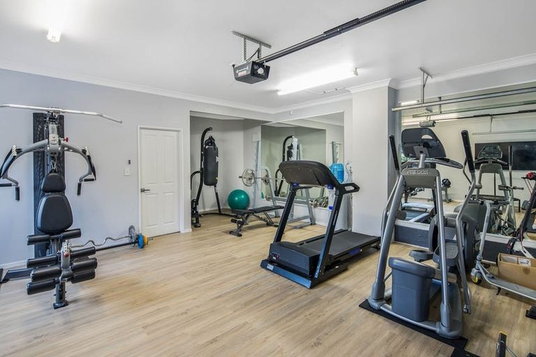 Photo of property in 7 Claverton Grove, Churton Park, Wellington, 6037