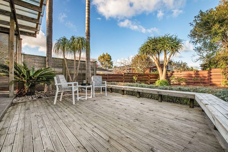 Photo of property in 4 Bexley Place, Pahurehure, Papakura, 2113