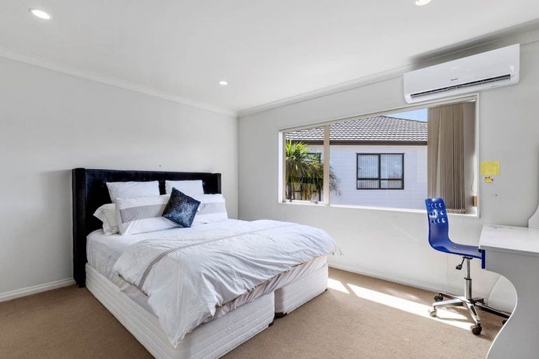 Photo of property in 11 Philadelphia Avenue, Albany Heights, Auckland, 0632