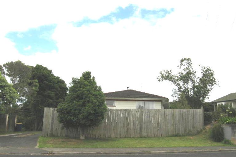 Photo of property in 51 Lynn Road, Bayview, Auckland, 0629