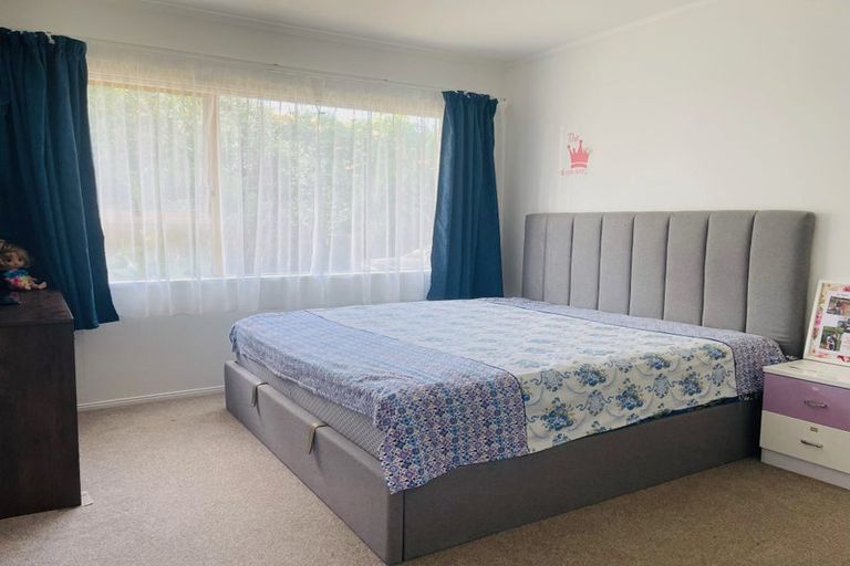 Photo of property in 2/15 Hayward Road, Papatoetoe, Auckland, 2025