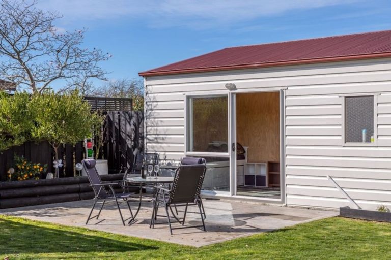 Photo of property in 32 Victoria Street, Carterton, 5713