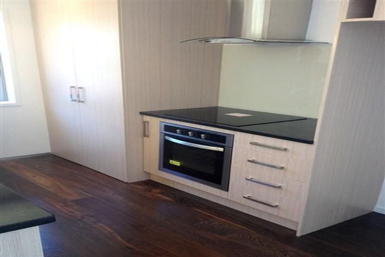 Photo of property in 11 Tanoa Place, Glendene, Auckland, 0602