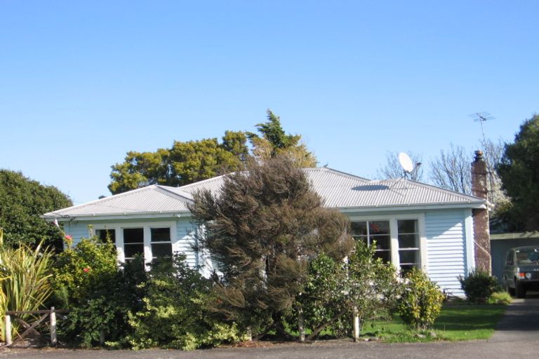 Photo of property in 70 Revans Street, Featherston, 5710