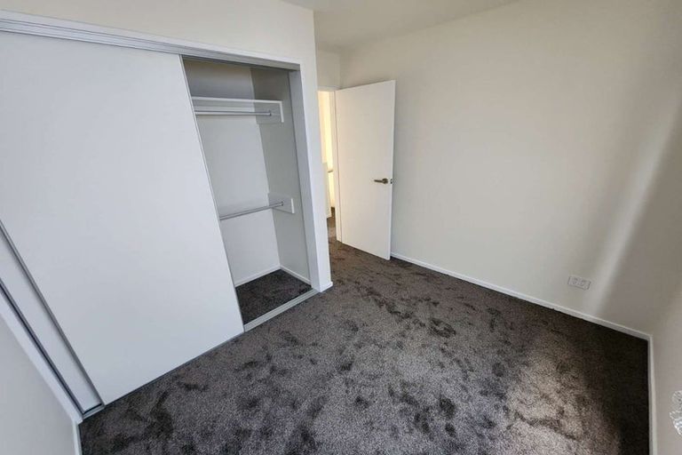 Photo of property in 45b Greenvalley Rise, Glenfield, Auckland, 0629